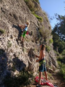 Read more about the article Kids Climbing